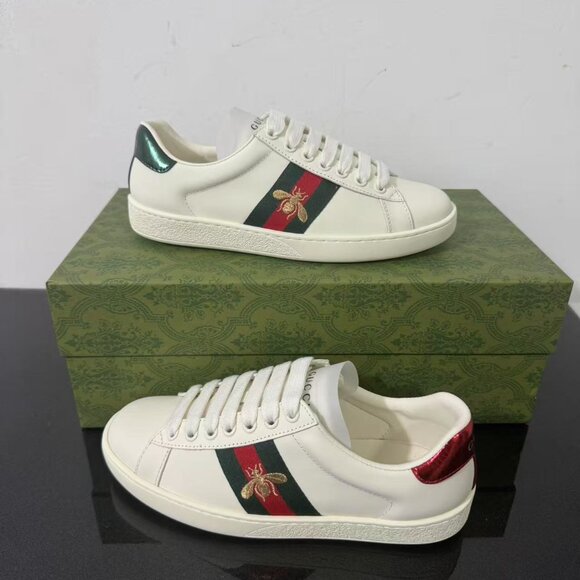 Gucci White Sneakers Luxurious Leather WITH ICONIC WEB DETAIL Design Sz 39 - Picture 1 of 5